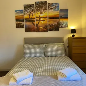 Lovely 2 Bedroom Entire Flat Near Aurther's Seat , Edinburgh United Kingdom